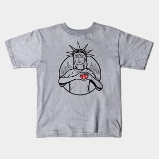 Lady Liberty Heart Hands (NYC Love) Kids T-Shirt